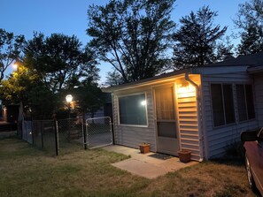 المنشأة من الخارج