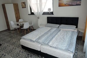Apartment | 1 bedroom, bed sheets - Apartment in Mrzezyno Near Sandy Beaches (Trzebiatow)