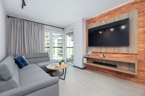 Téléviseur, bureau