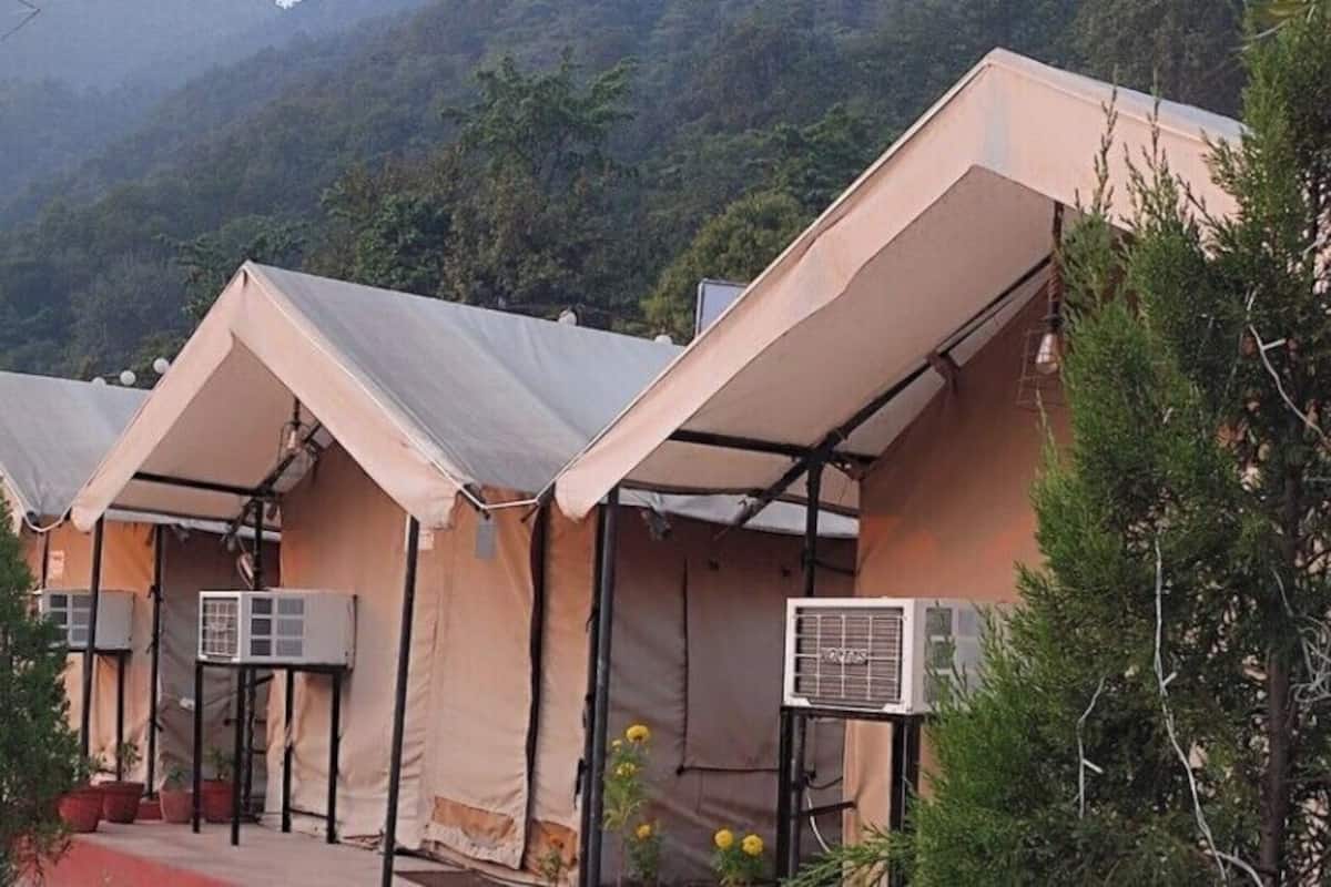 尊榮帳棚, 陽台, 山景 | 高級寢具、書桌、筆電工作空間、免費折疊床/加床