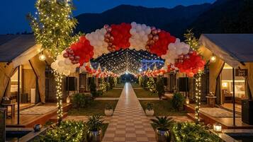 Premium Tent, Balcony, Mountain View | Premium bedding, individually decorated, individually furnished