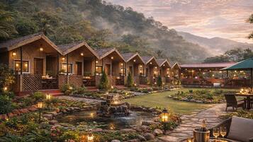 Premium huisje, balkon, uitzicht op bergen | Luxe beddengoed, een bureau, een laptopwerkplek, gratis extra bedden