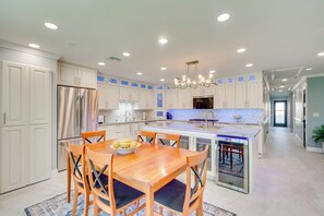 Apartment (3 Bedrooms) | Interior - Mtn Views & Outdoor Space: Palm Springs Retreat! (Palm Springs)