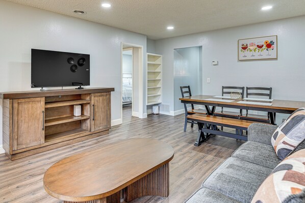 Apartment (2 Bedrooms) | Front of property