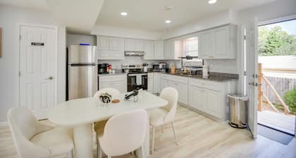 Easy Beach Access: Duplex 1/2 Mi to Chesapeake Bay