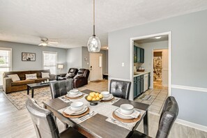 House (3 Bedrooms) | Interior - Large Yard, Office Space: Fayetteville Family Home (Fayetteville)