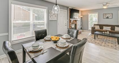Large Yard, Office Space: Fayetteville Family Home