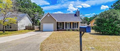 House (3 Bedrooms) | Front of property