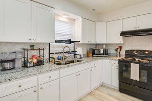 Apartment (2 Bedrooms) | Bahagian dalam