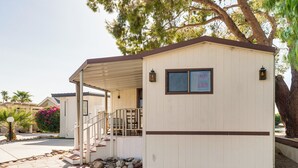 Interior - Pool & Hot Springs Access: Desert Oasis w/ Patio (Desert Hot Springs)