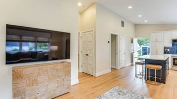 Nhà (2 Bedrooms) | Nội thất