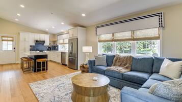 Rumah (2 Bedrooms) | Interior