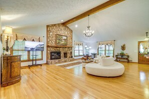 House (3 Bedrooms) | Interior