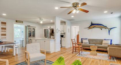 4 Mi to Radio Island Beach: Family Cottage