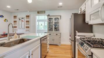 Cottage (3 Bedrooms) | Interior