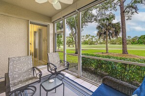 Apartment (2 Bedrooms) | Interior - Golf, Swim & Relax! Condo 8 Mi to Dtwn Naples (Naples)