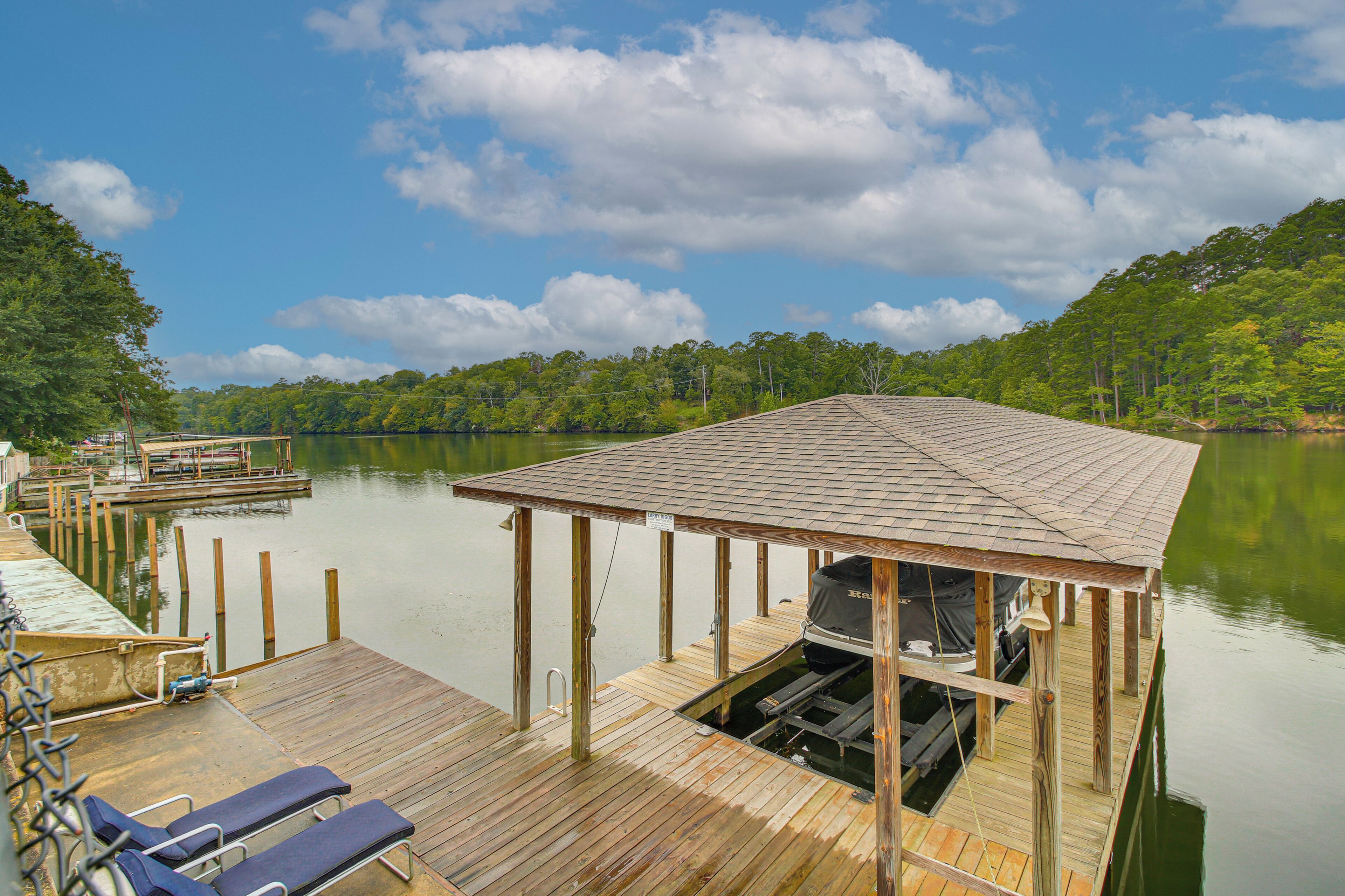 ハウス (5 Bedrooms) | 施設の正面