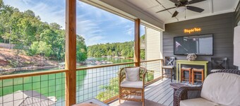 Lakefront Fun Near Clemson! Retreat w/ Pool Access