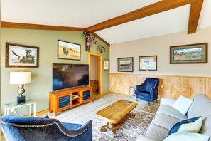 House (3 Bedrooms) | Interior - 'hayward Valley House' Black Hills Family Retreat (Keystone)
