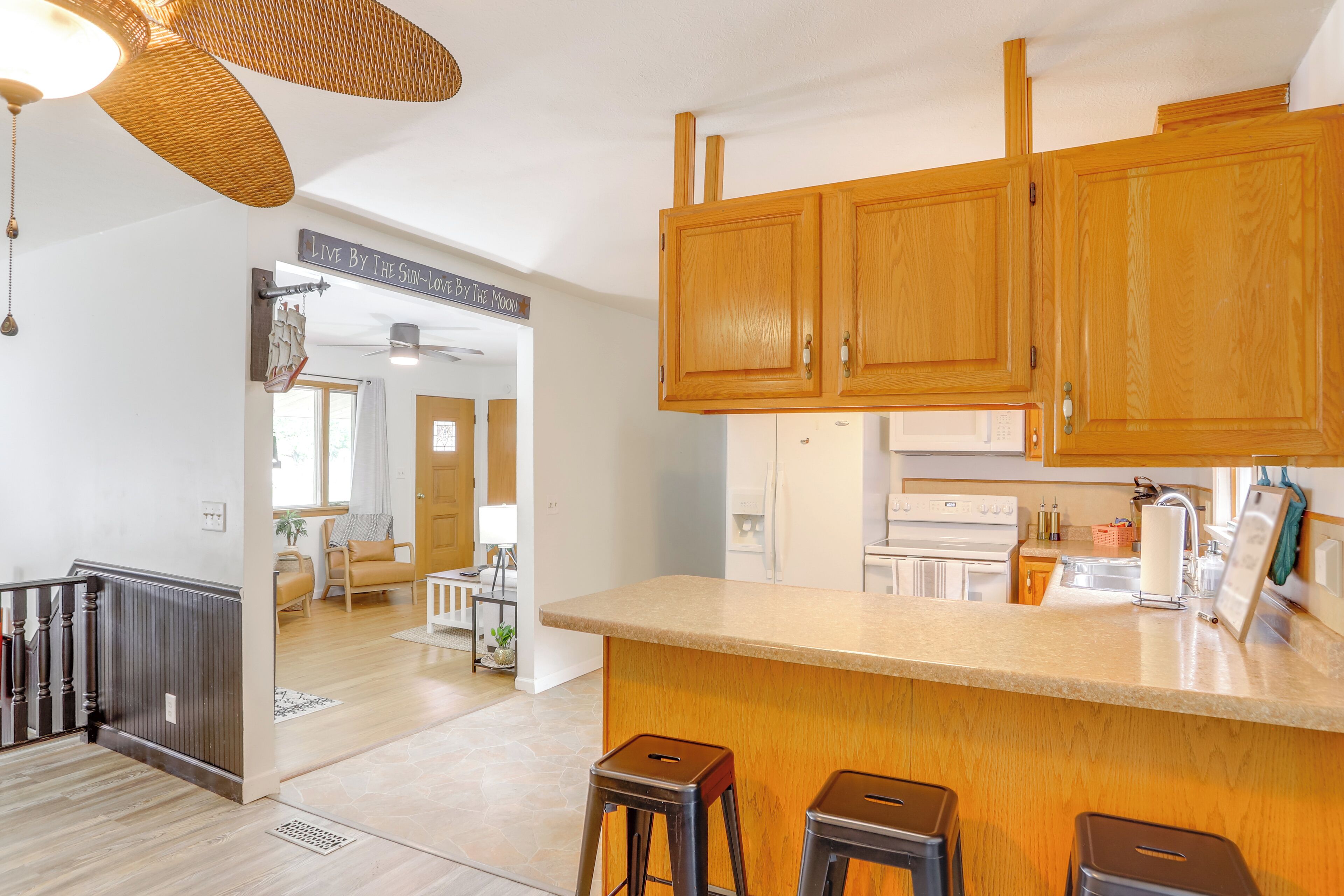 House (2 Bedrooms) | Interior