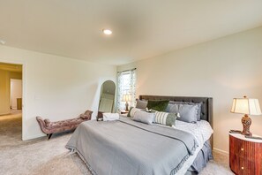 Apartment (3 Bedrooms) | Interior - Screened Patio: Townhome 3 Mi to Dtwn Wilson! (Wilson)