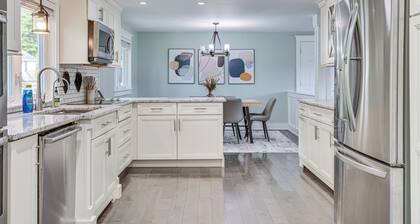 Golf, Hike & Explore: Family Home in Pembroke!