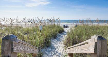 Oceanfront Home w/ Deck & Views in Surfside Beach!