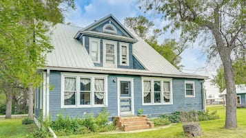 House (5 Bedrooms) | Front of property