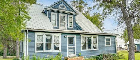 House (5 Bedrooms) | Front of property