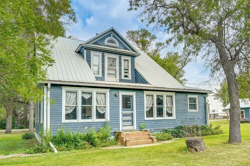 Cozy Rural Hideaway in Mcintosh County!