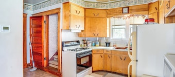 Cozy Rural Hideaway in Mcintosh County!