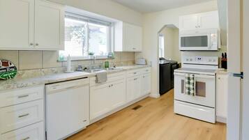 Rumah (3 Bedrooms) | Interior