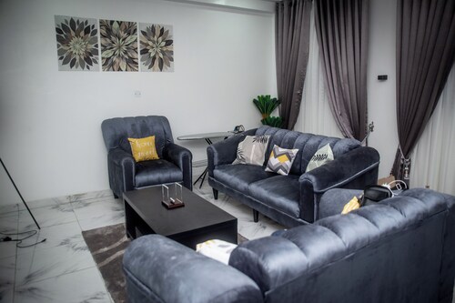 2BR Apartments Near KNUST (Kumasi)