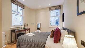 1 bedroom, iron/ironing board, travel cot, free WiFi