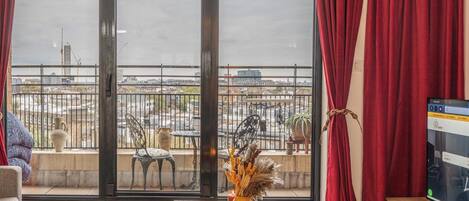 TV connectée, espaces bureaux