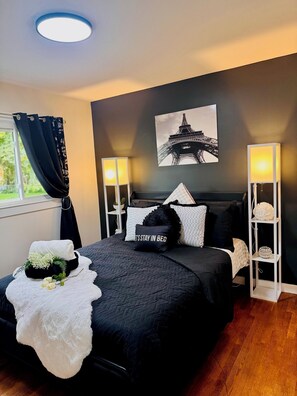 3 室のベッドルーム、アイロン / アイロン台、ベッドシーツ