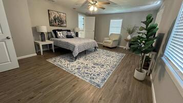 3 bedrooms, WiFi, bed sheets