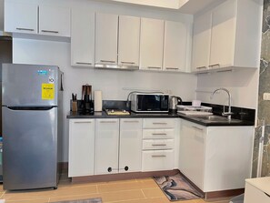 Microwave, stovetop
