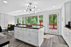 House, 4 Bedrooms | Dining - Tranquil 4br Escape Deck, Huge Yard & Nature 4 Bedroom Home (Sammamish)