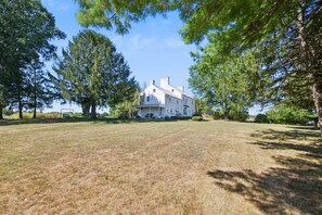 House, 4 Bedrooms | Exterior