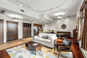 TV, fireplace - Howelsen Place~Downtown Condo~Base Area Ski Locker (Steamboat Springs)