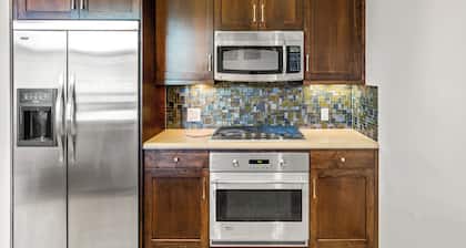 Howelsen Place~Downtown Condo~Base Area Ski Locker