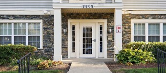 Cozy Pikesville Penthouse With Basketball Arcade 2 Bedroom Condo