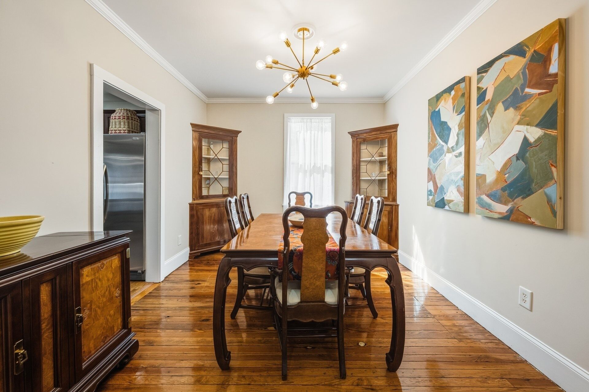 Casa, 4 habitaciones | Restaurantes