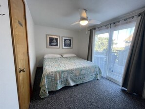 Cottage, 4 Bedrooms | 4 bedrooms, free WiFi - Chasing Sunsets 4 Bedroom Cottage (Hatteras)