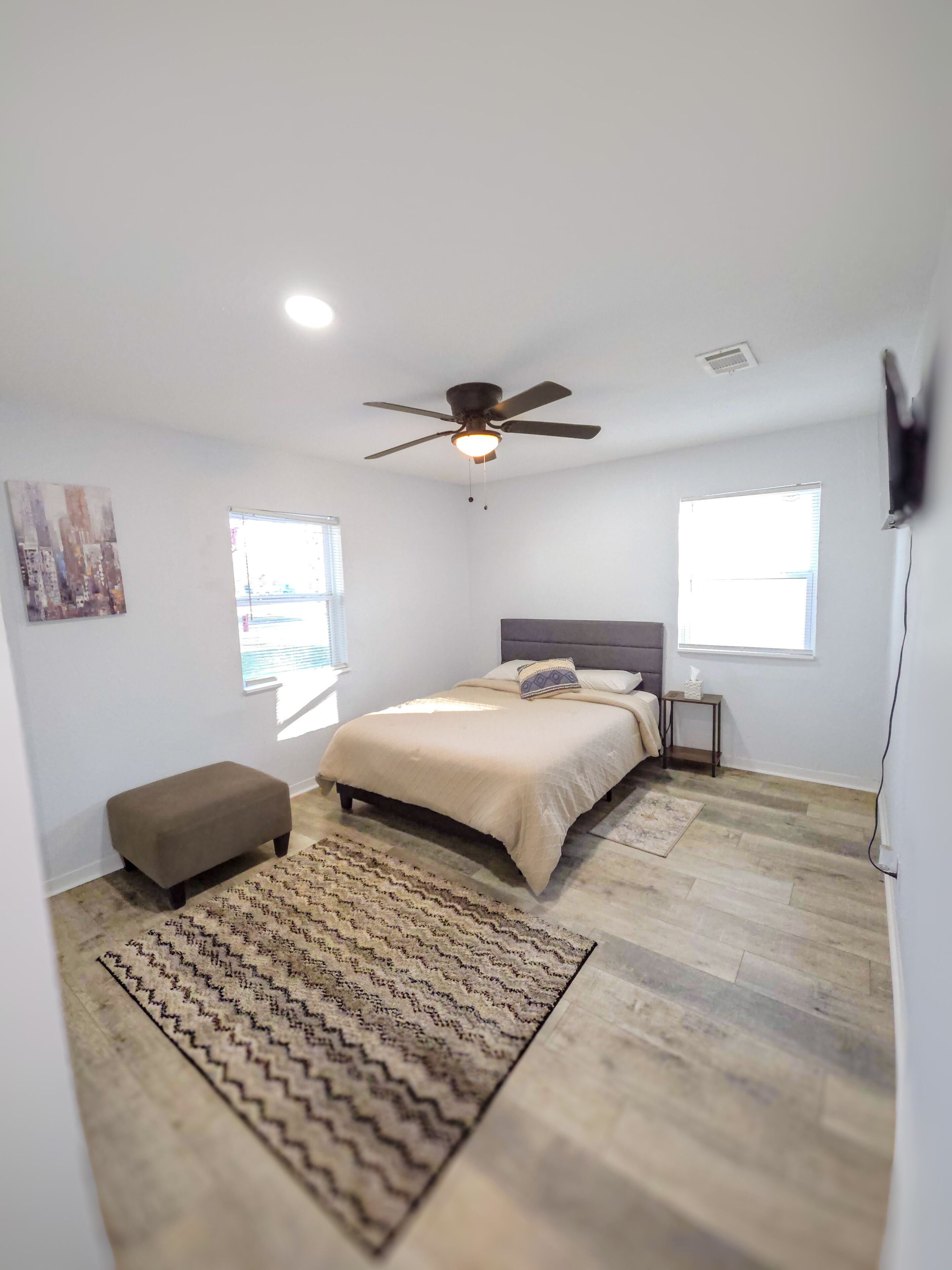 3 bedrooms, iron/ironing board, travel crib, free WiFi