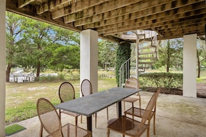 House, 4 Bedrooms | Outdoor dining