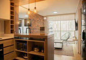 House | 1 bedroom, Internet - w Bright 1BR w Private Balcony in Barranco (Lima)