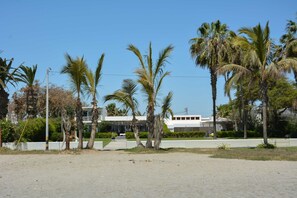 House | 5 bedrooms, Internet