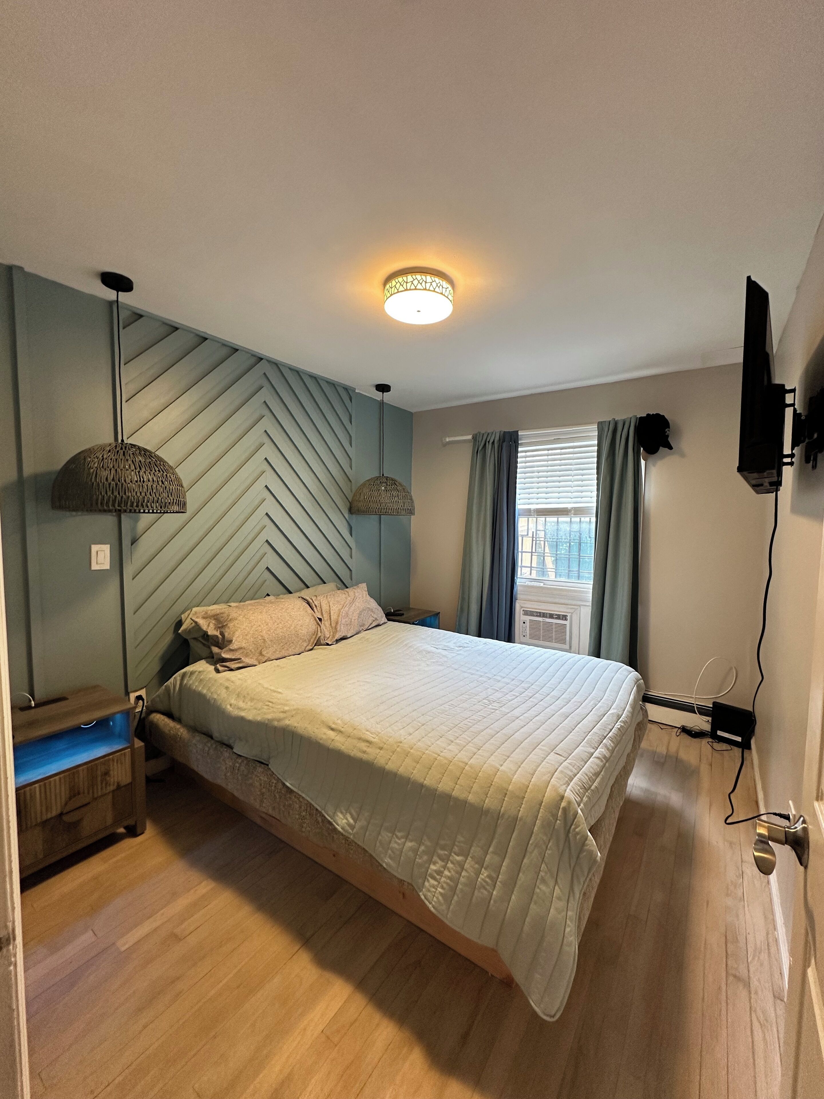 2 chambres, fer et planche à repasser, Wi-Fi, draps fournis